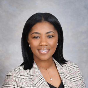 Beverly Davis Headshot